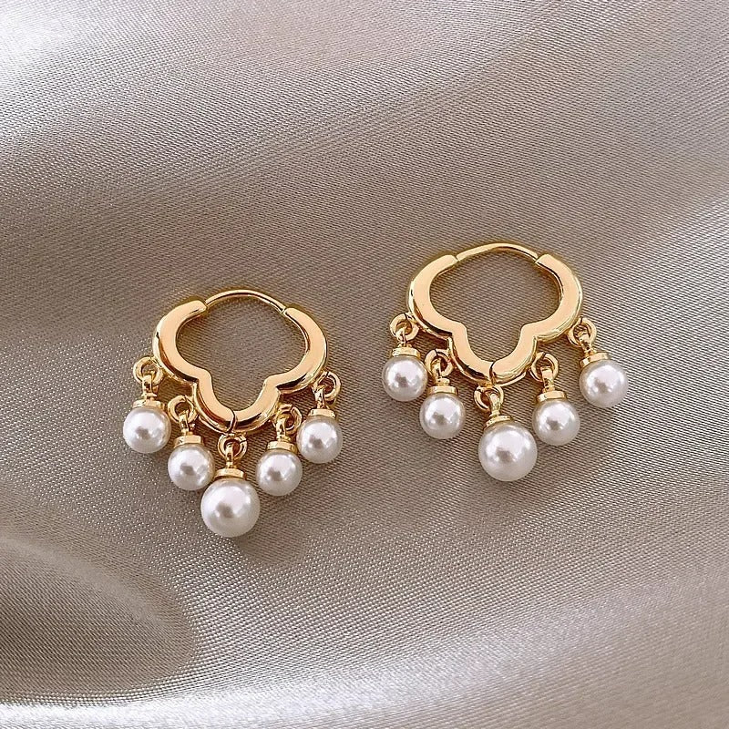 Boucle d'Oreille Perle Dorée Chic