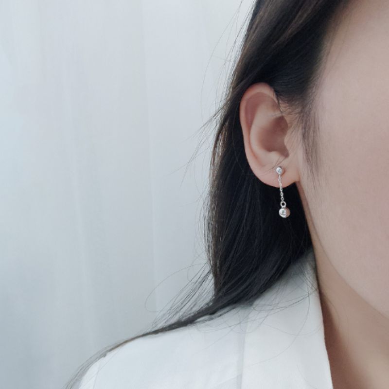 Boucle d'Oreille en Argent Chic et Raffinée