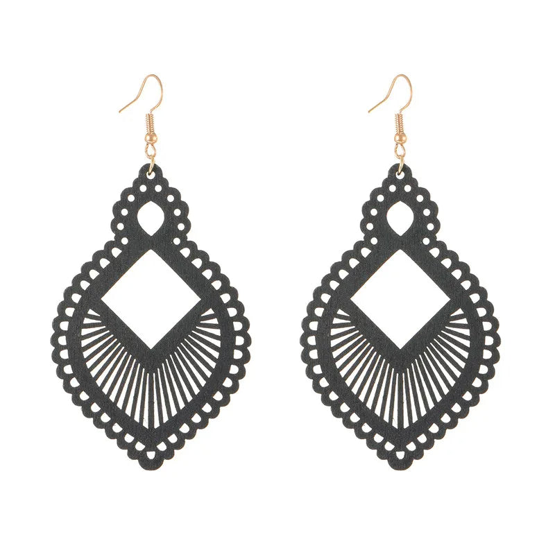 Boucle d'Oreille en Bois Chic et Élégante