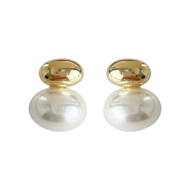 Boucle D'oreille Perle Blanche Élégante et Raffinée