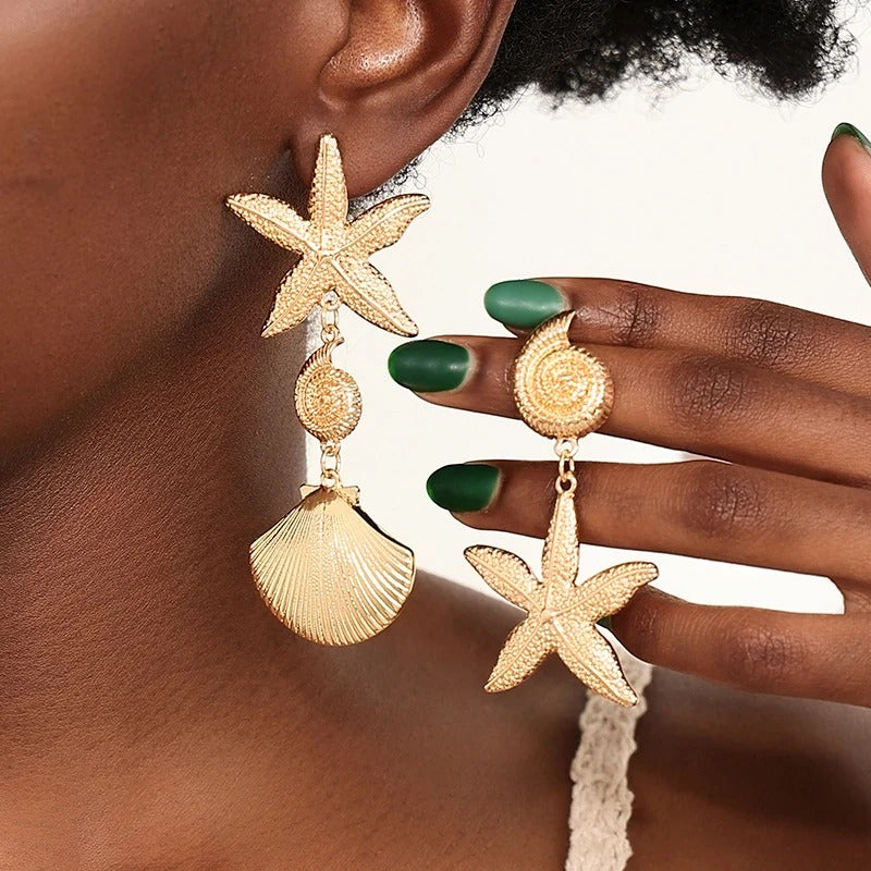 Boucles d'Oreilles Coquillage Pendantes Dépareillées