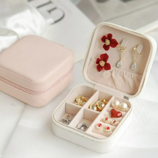 Boite A Boucle D'Oreille Carrée Compacte