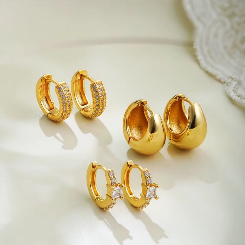 Boucle D'Oreille 3 Trous Brillance Et Chic Image