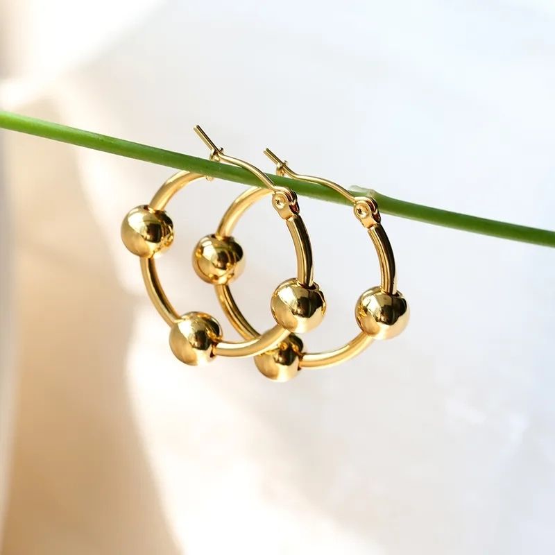 Boucle d'Oreille Anneau Femme Trois Perles Dorées