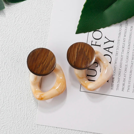 Boucle d’Oreille en Bois et Résine Effet Marbré