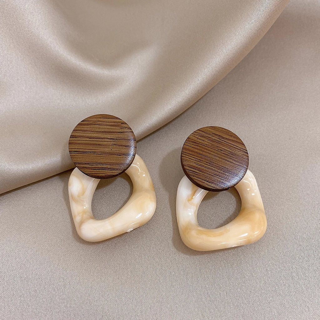 Boucle d’Oreille en Bois et Résine Effet Marbré