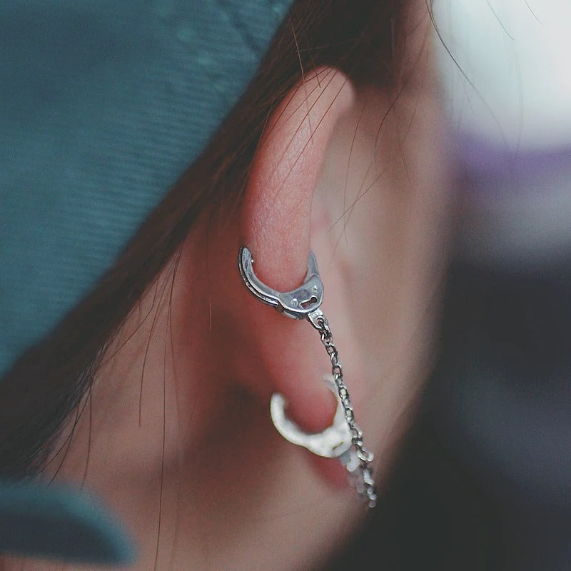 Boucle D'Oreille Chaine 2 Trous Argenté Menottes