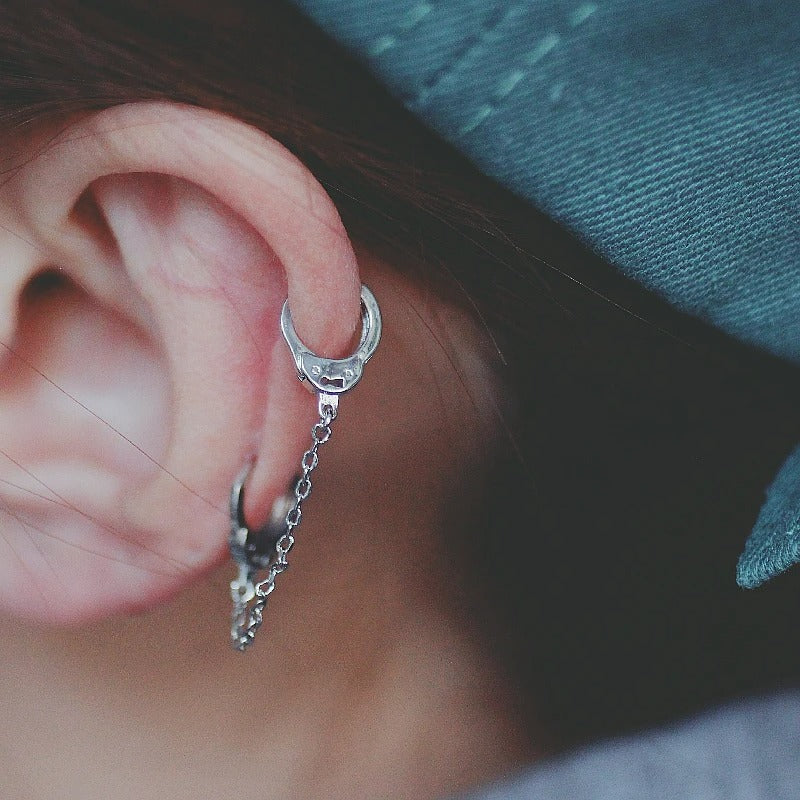 Boucle D'Oreille Chaine 2 Trous Argenté Menottes