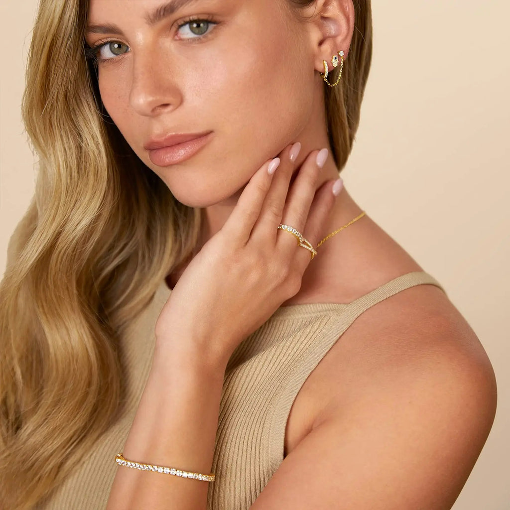 Boucle D'Oreille Chaine 2 Trous Dorée Zircon
