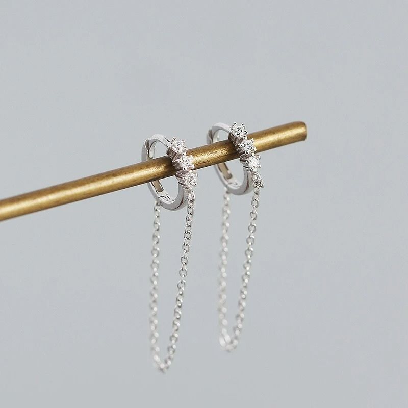 Boucle d'Oreille Chaine Créole Argentée Scintillante
