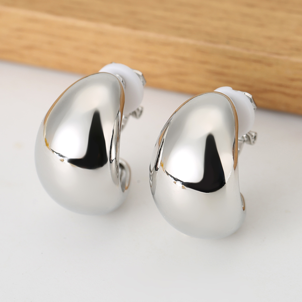 Boucle d'Oreille Clip Femme en Forme de Gouttelette