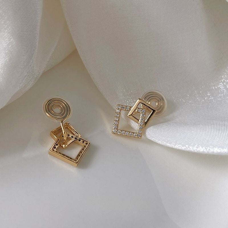 Boucle D'Oreille Clip Femme Graphique Dorée