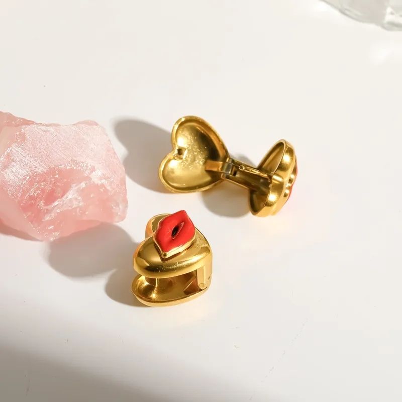 Boucle d'Oreille Cœur Doré Bouche Rouge - Acier Inoxydable