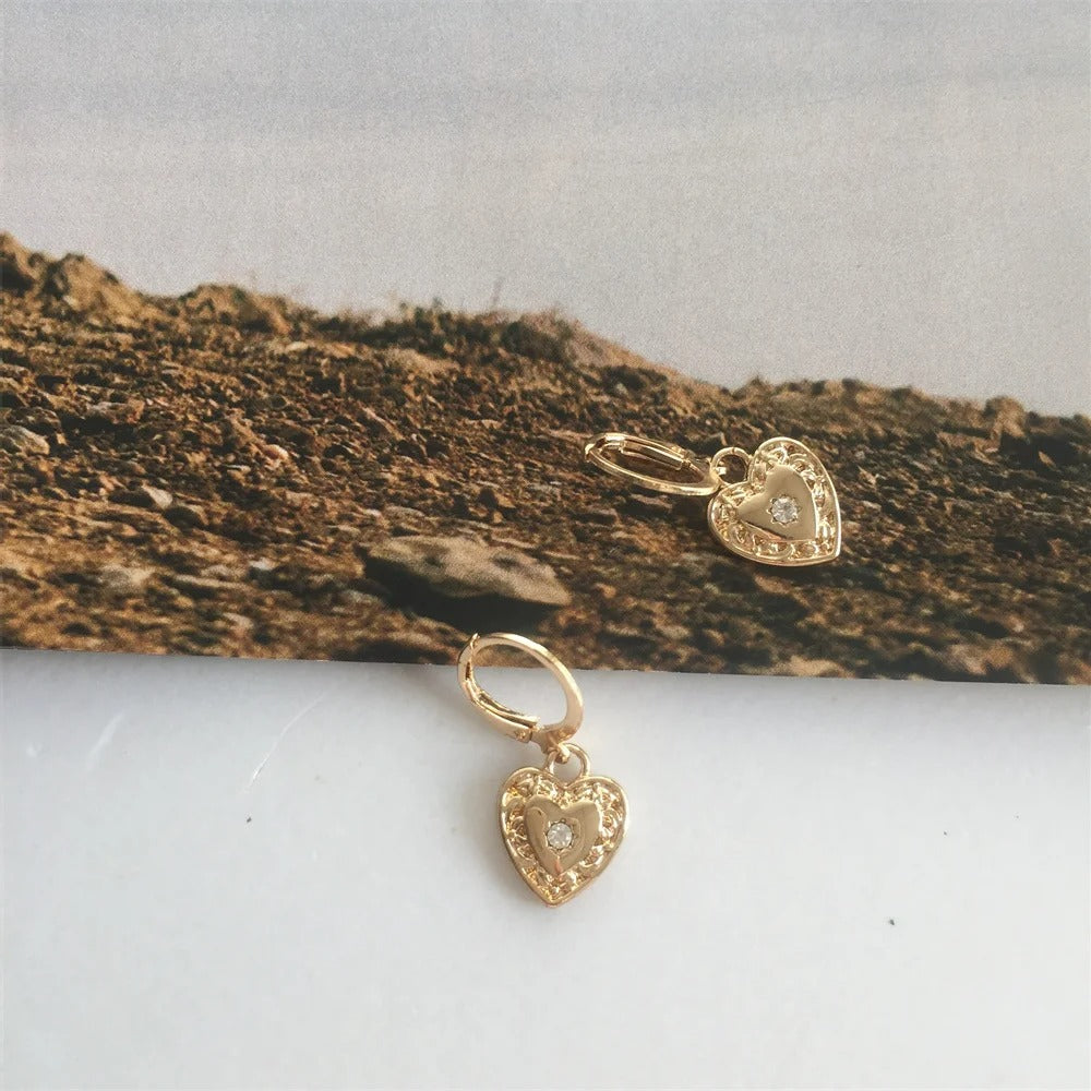 Boucle D'oreille Cœur Doré Vintage Strass Délicat