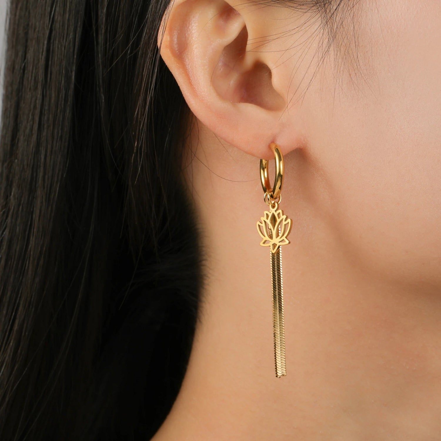 Boucle D'Oreille Créole Originale Lotus & Chaîne Fluide Acier Inoxydable