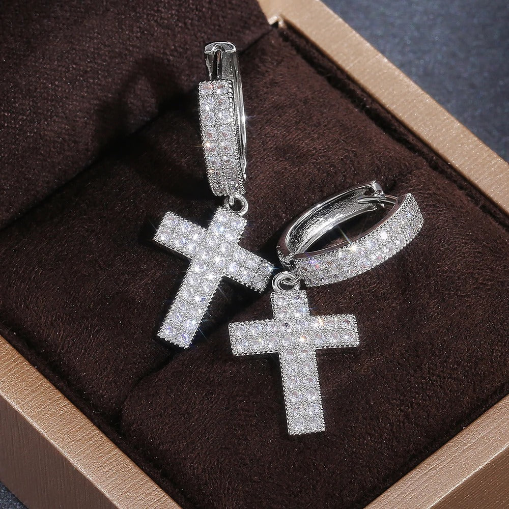 Boucle d'Oreille Croix Homme Argentée Pendante Image