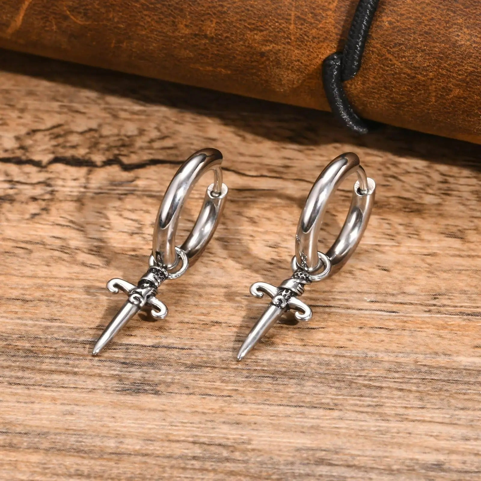 Boucle D'oreille Croix Homme Gothique Créole