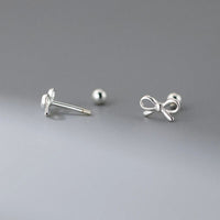 Boucle d'Oreille Enfant Argentée Petit Nœud