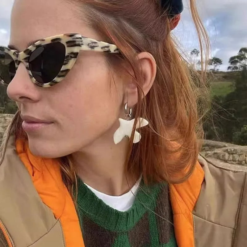 Boucle d'Oreille Fantaisie Argenté et Oiseau Blanc