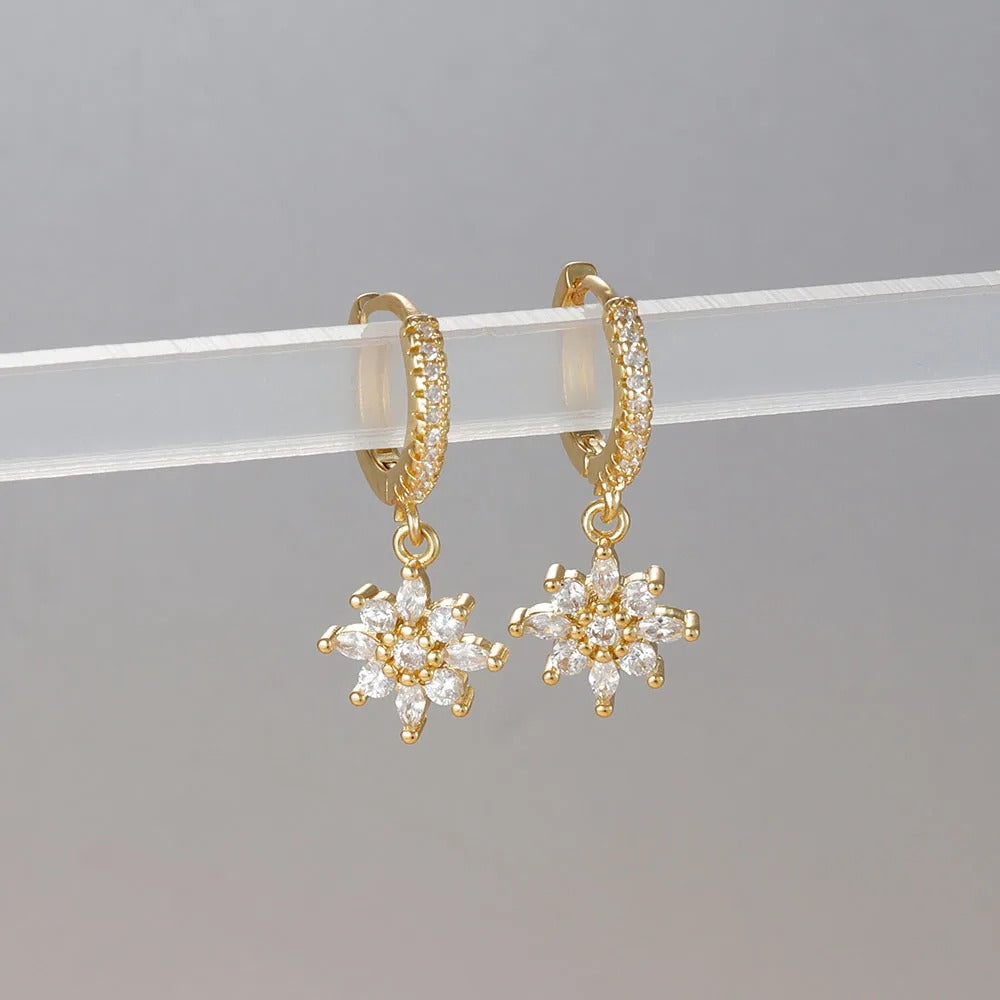 Boucle D’oreille Femme Créole Fleur Dorée – Acier Inoxydable