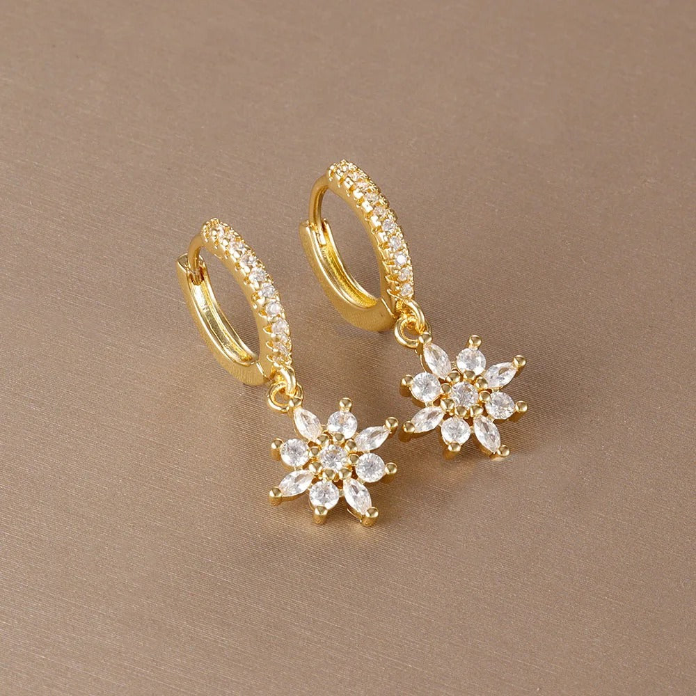 Boucle D’oreille Femme Créole Fleur Dorée – Acier Inoxydable