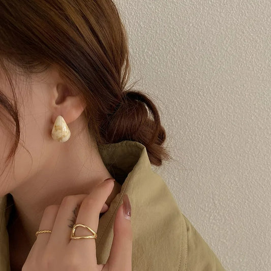 Boucle d'Oreille Goutte Élégance Organique