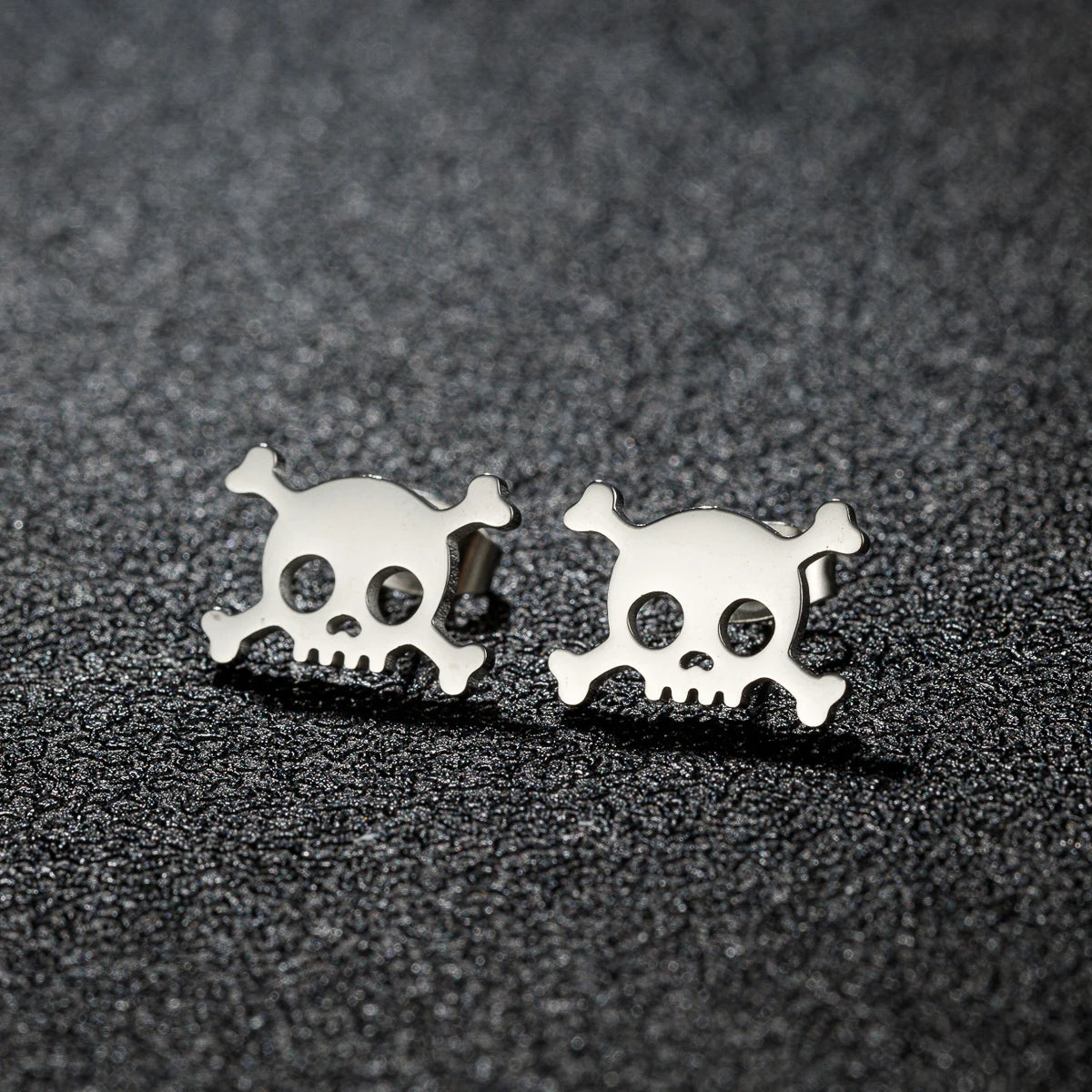 Boucle D'oreille Homme Discret Crâne en Acier Inoxydable