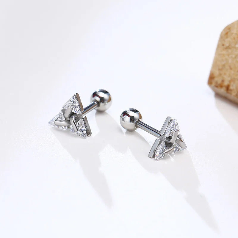 Boucle D'oreille Homme Discret en Forme de Triangle Image