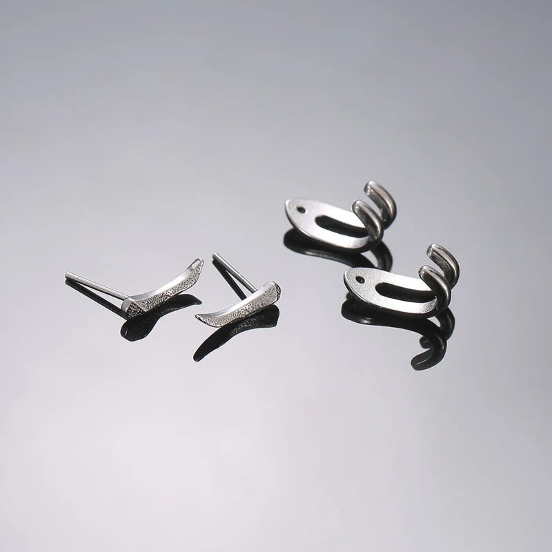 Boucle D'oreille Homme Original en Forme de Dent de Loup Image