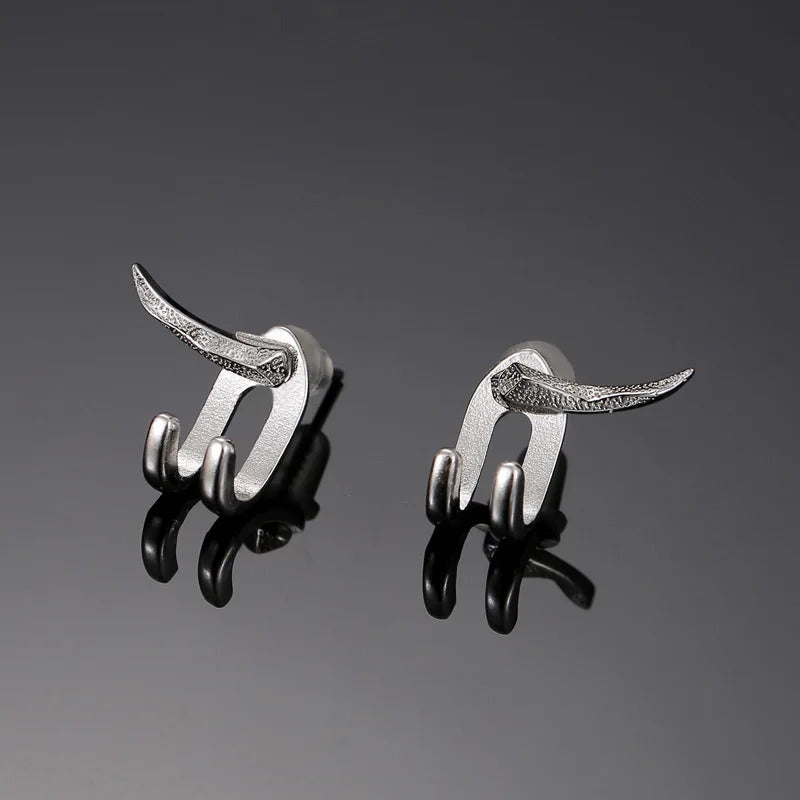 Boucle D'oreille Homme Original en Forme de Dent de Loup Image