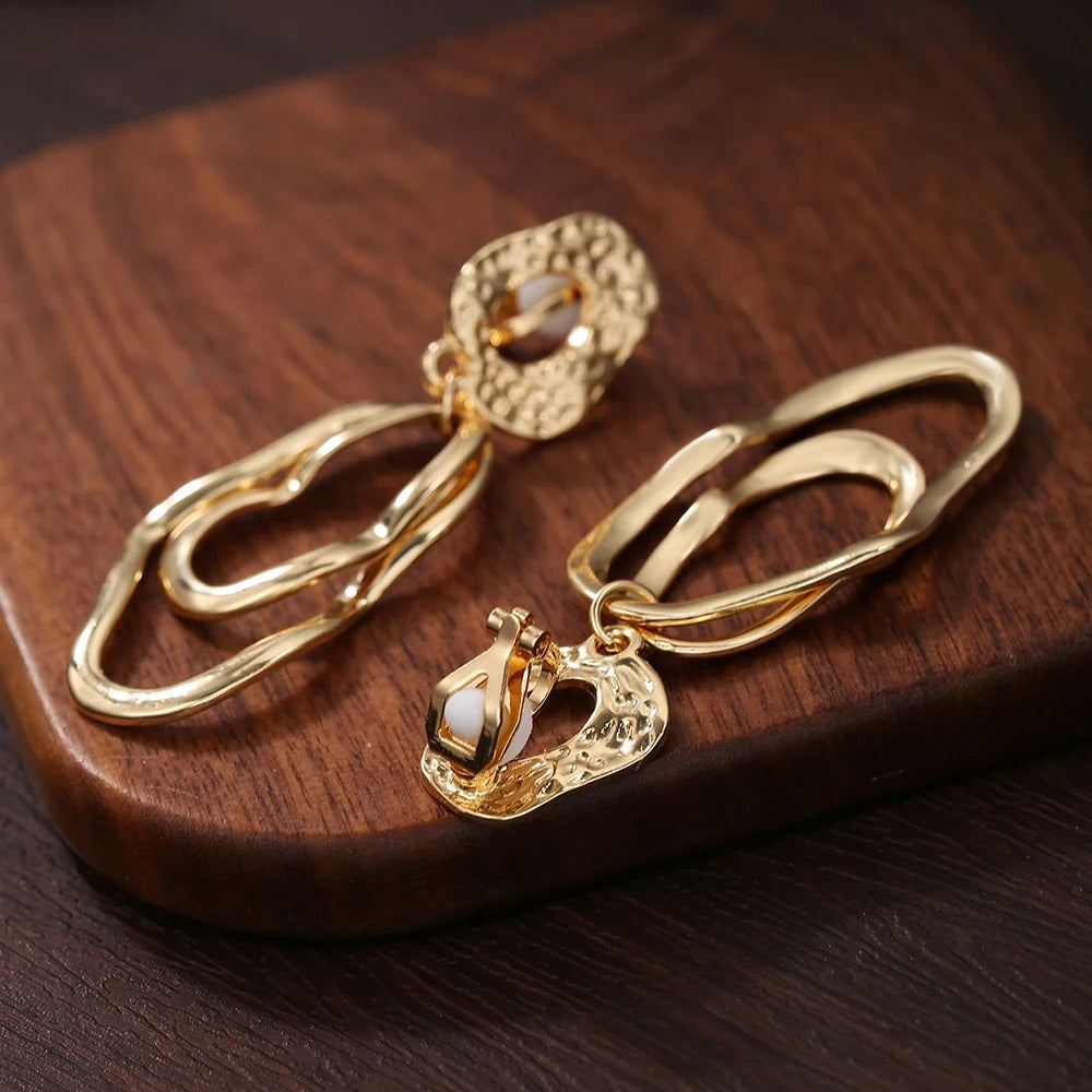 Boucle D'oreille À Pince Femme Rétro Dorée Image
