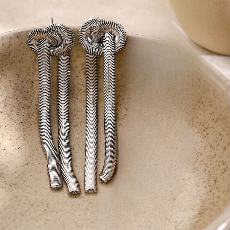 Boucle D'oreille Serpent Classique et Tendance Image