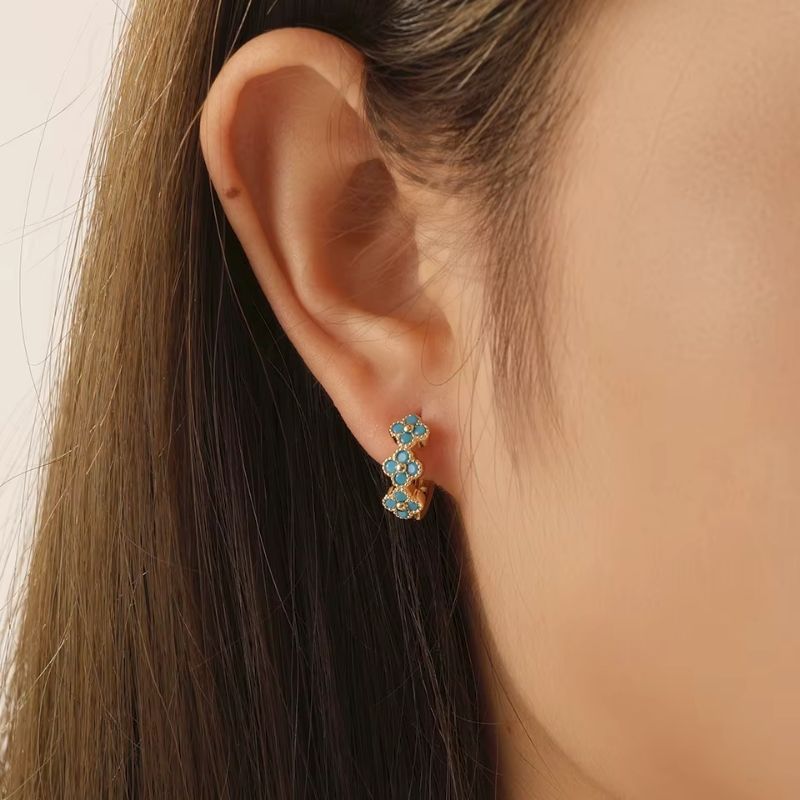 Boucle D'oreille Turquoise Mini Créole Trois Fleurs