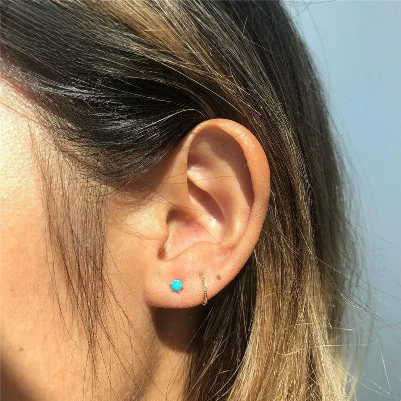 Boucle D'Oreille Turquoise Puce Dorée Minimaliste