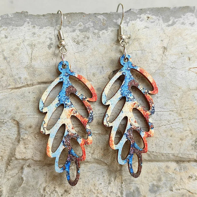 Boucle d'Oreille en Bois Colorée en Forme de Plante