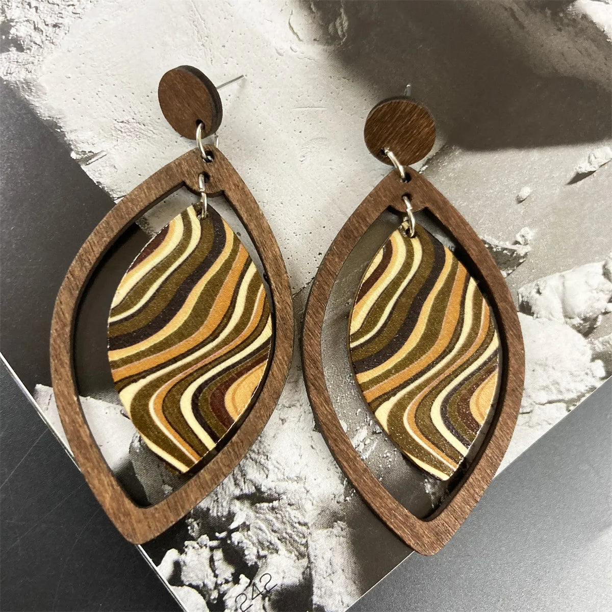 Boucle d'Oreille en Bois Décontractée au Style Bohème Image