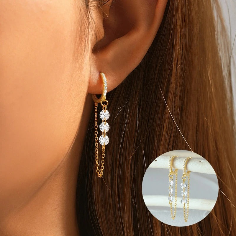 Boucle d'Oreille Chaine Style Diamanté sur une oreille
