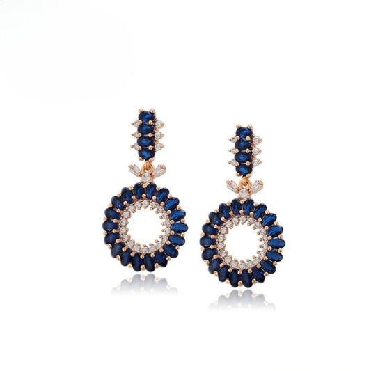 Boucle d'Oreille Dormeuse Femme Bleu et Doré sur fond blanc