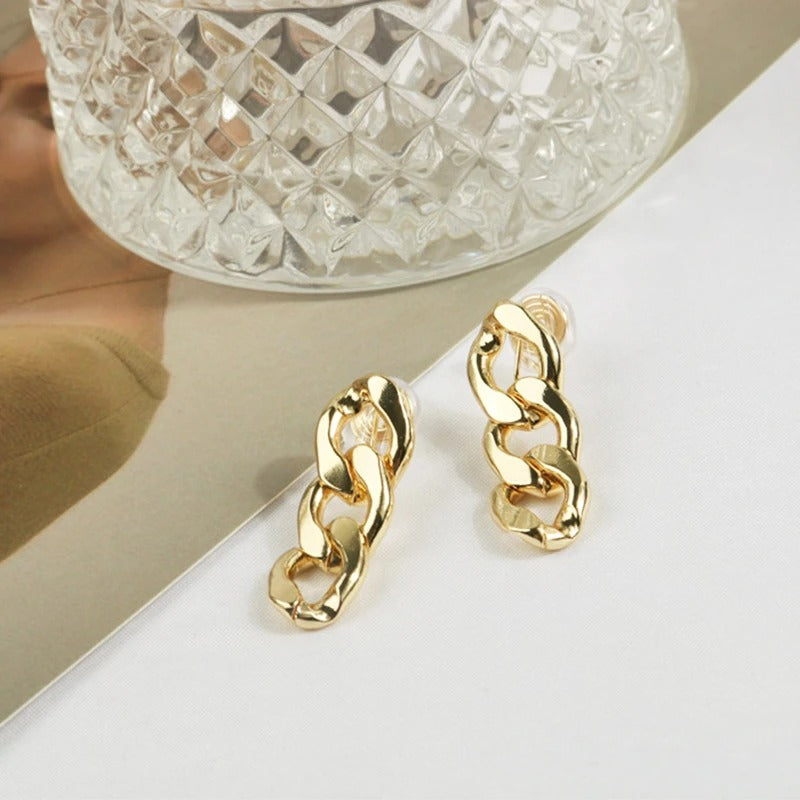 Boucles D'oreilles Clips Chaîne Dorée Élégance