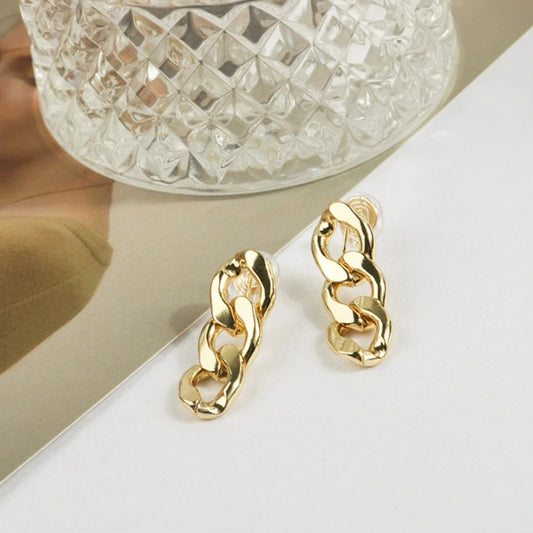Boucles D'oreilles Clips Chaîne Dorée Élégance