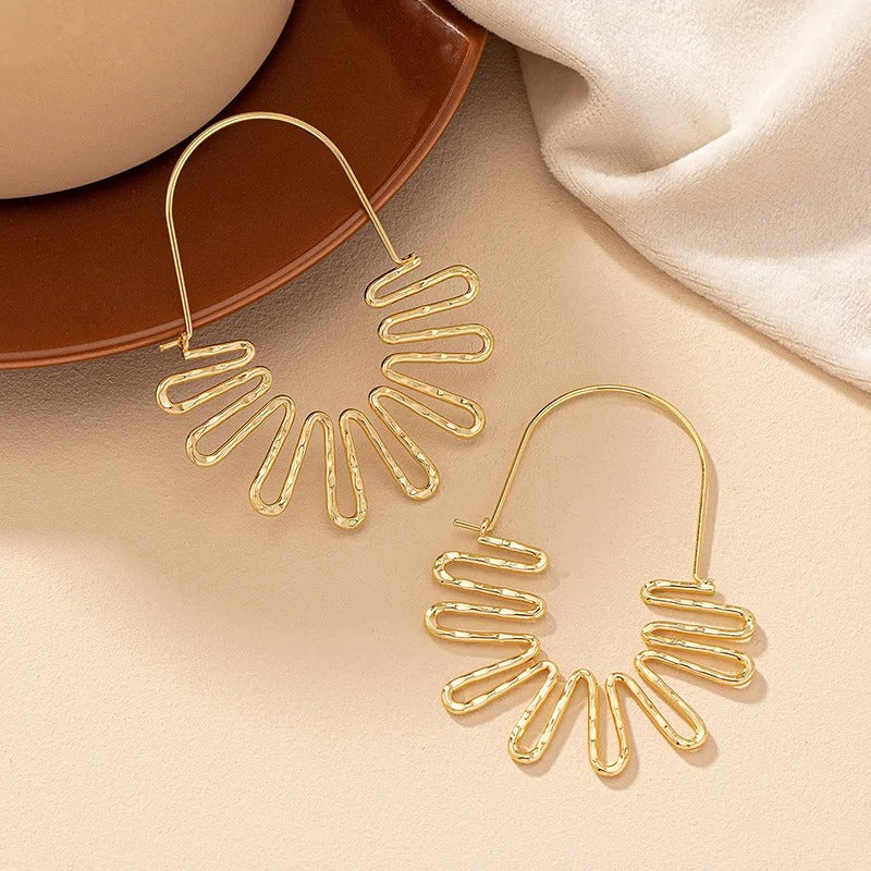 Boucles d'Oreilles Originales en Forme de Pétale de Fleur Image