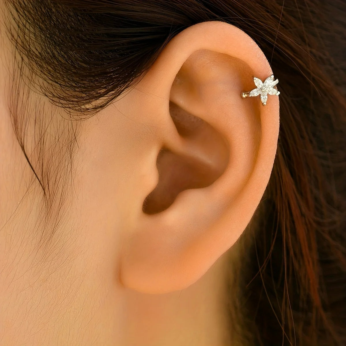 Ear Cuff Argenté Fleur Zircon