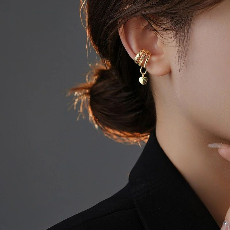 Ear Cuff Doré Grelot Cœur Image