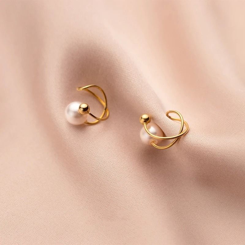 Ear Cuff Dorée et Perle Blanche