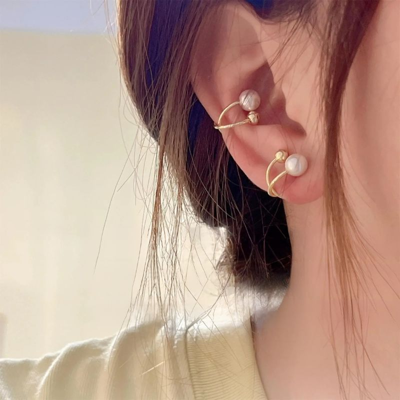 Ear Cuff Dorée et Perle Blanche