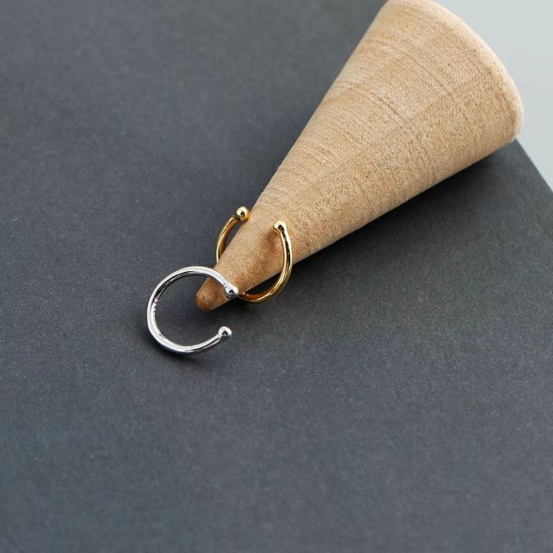 Ear Cuff Minimaliste – Argent