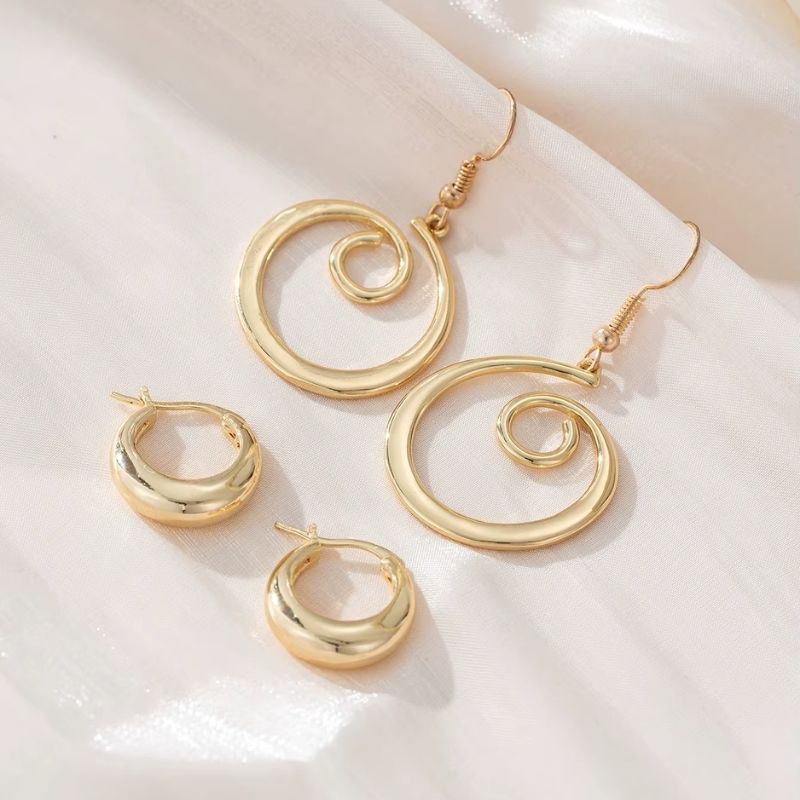 Lot 2 Boucle D'Oreille Fantaisie Femme Dorée