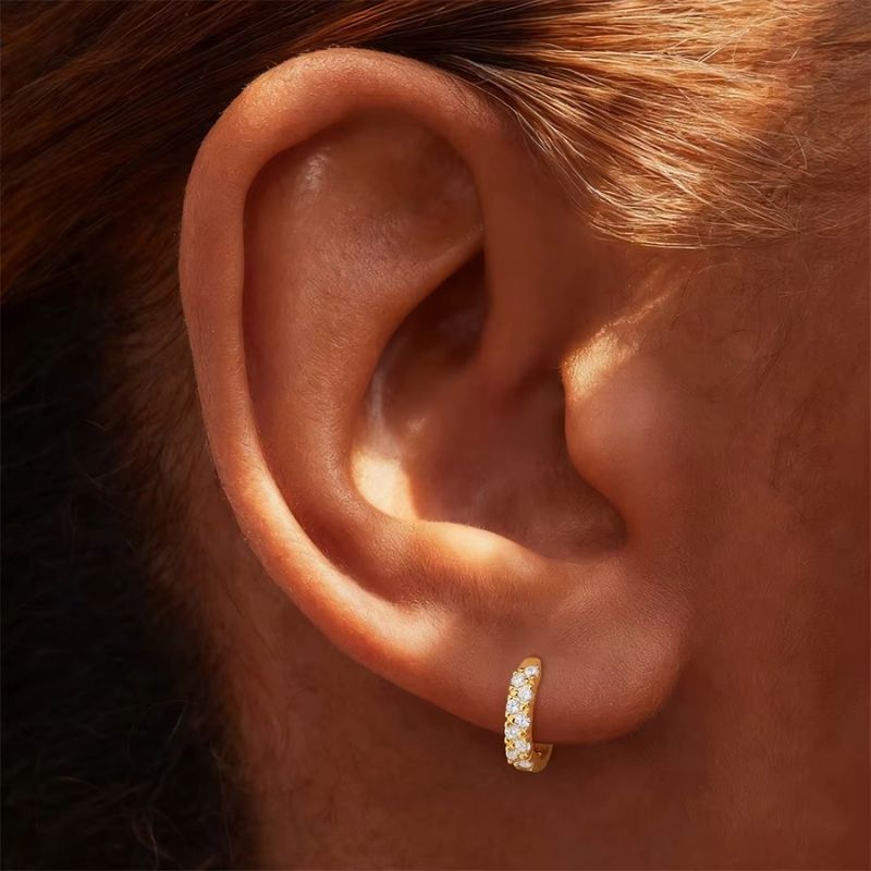 Monoboucle D'oreille Créole Doré - Zircon Argent